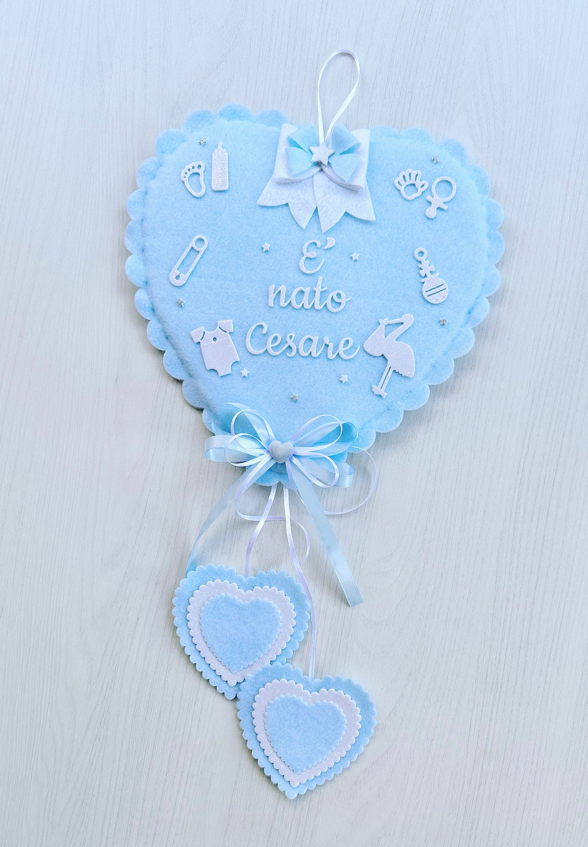 Heart model birth bow