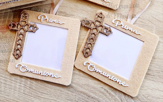 Communion frame favor