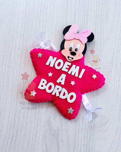 Bimbi a bordo in pannolenci a forma di stella con minnie