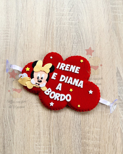 Bimbi a bordo in pannolenci a forma di nuvoletta con minnie 