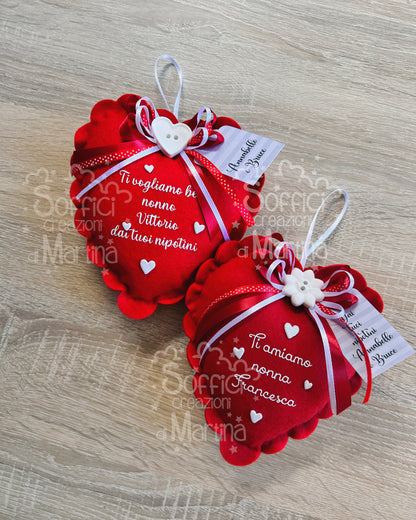 Cuore rosso con dedica per i nonni